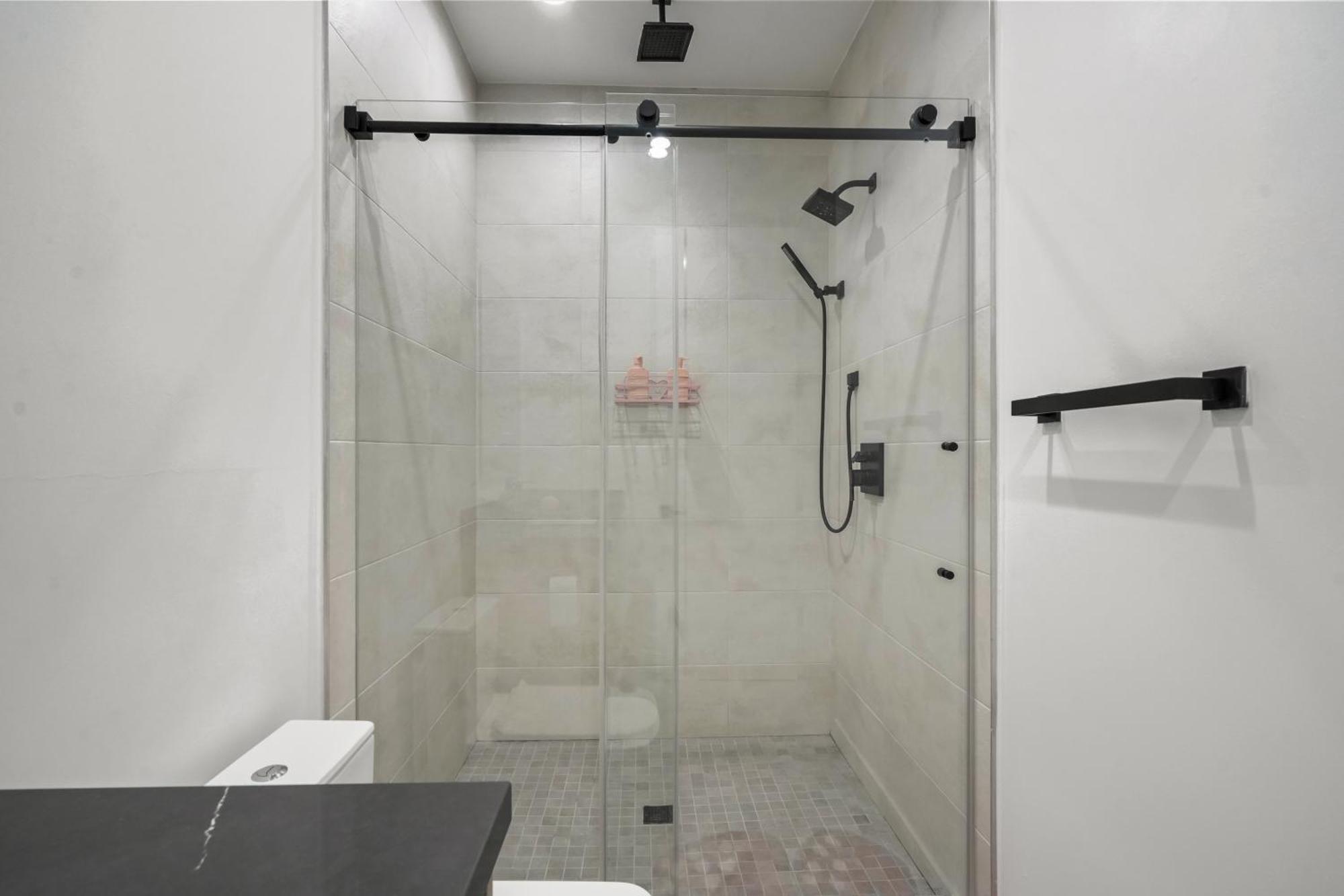 Сasa de vacaciones Scandinavian 2br, 2bath Townhome, Pet & Kid Friendly, Free Parking, 10min To Venice Beach!